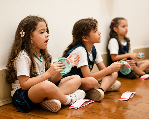 Colegio-Santa-Catarina-Juiz-de-Fora-LP-Cursos-Extras-Musicalizacao-Instrumental